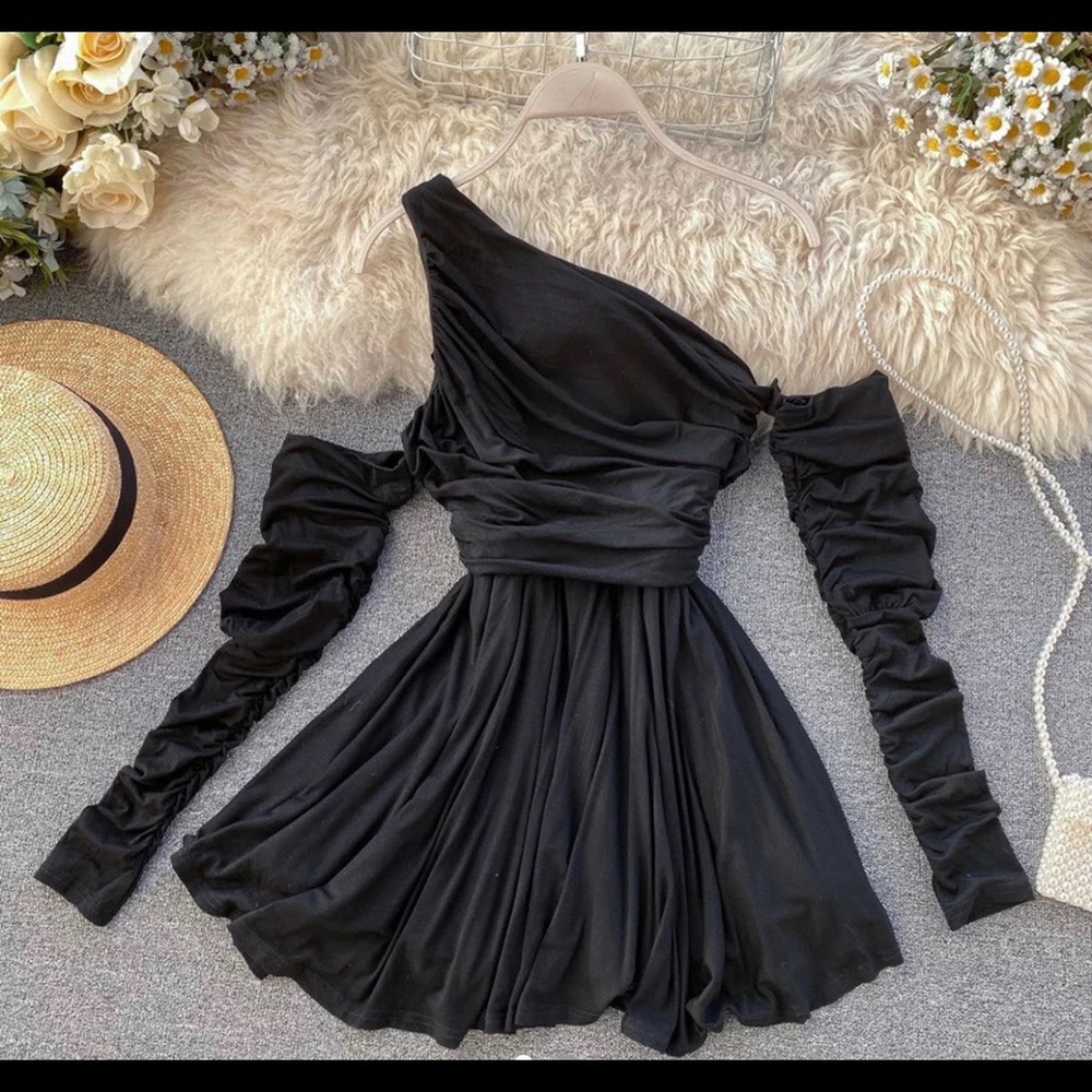Super cute off shoulders